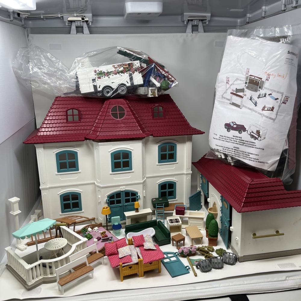 #116B• Schleich Horse Club Lakeside Country House & Stable & Big Horse Show